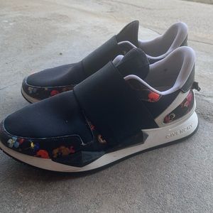 Floral black Givenchy sneakers